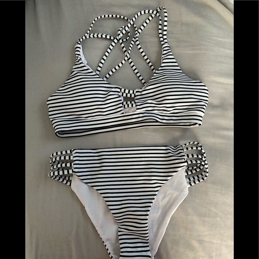 Brand new never worn bikini swimsuit